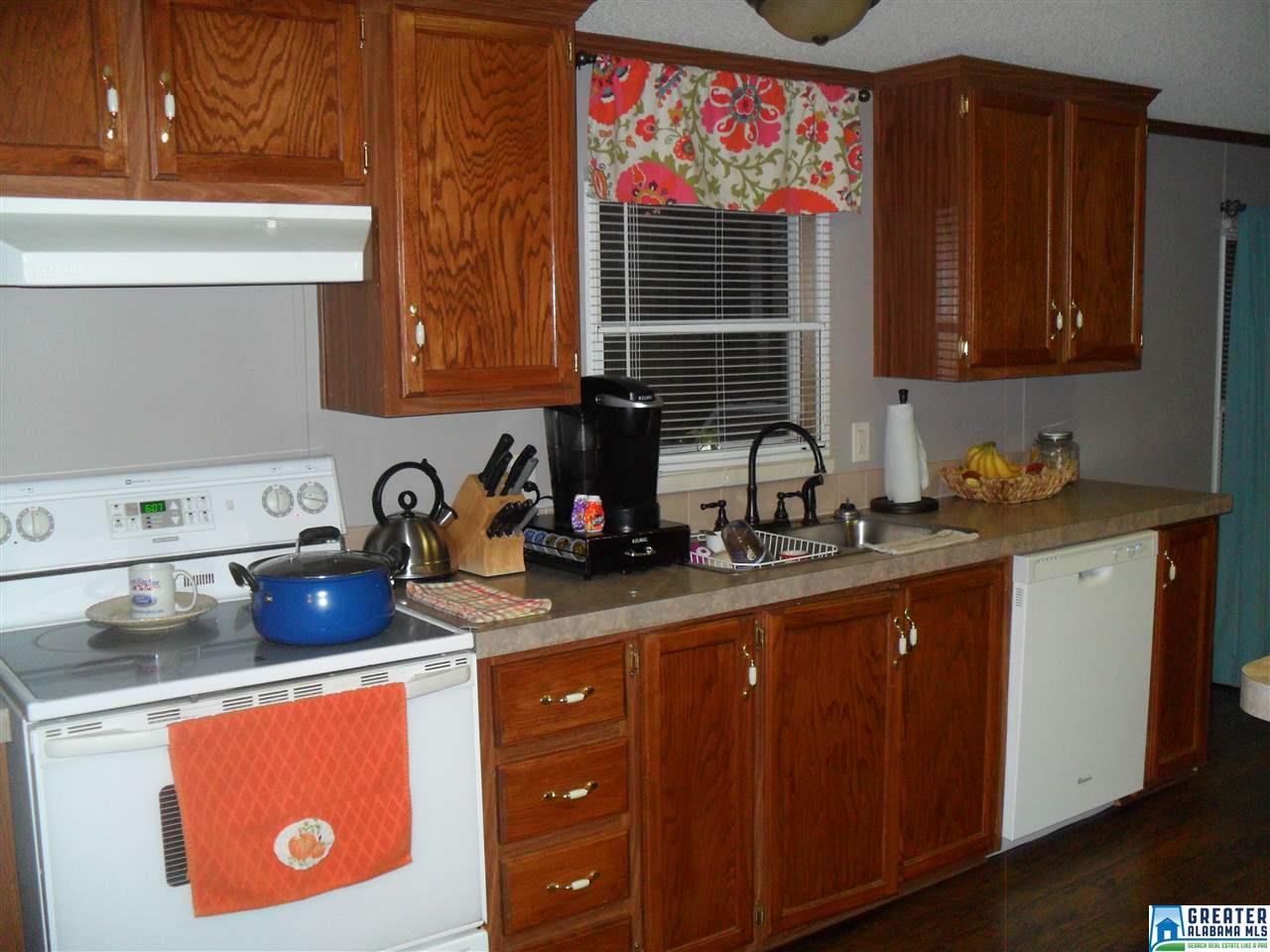 90 MORELAND LN, Talladega, AL 35160