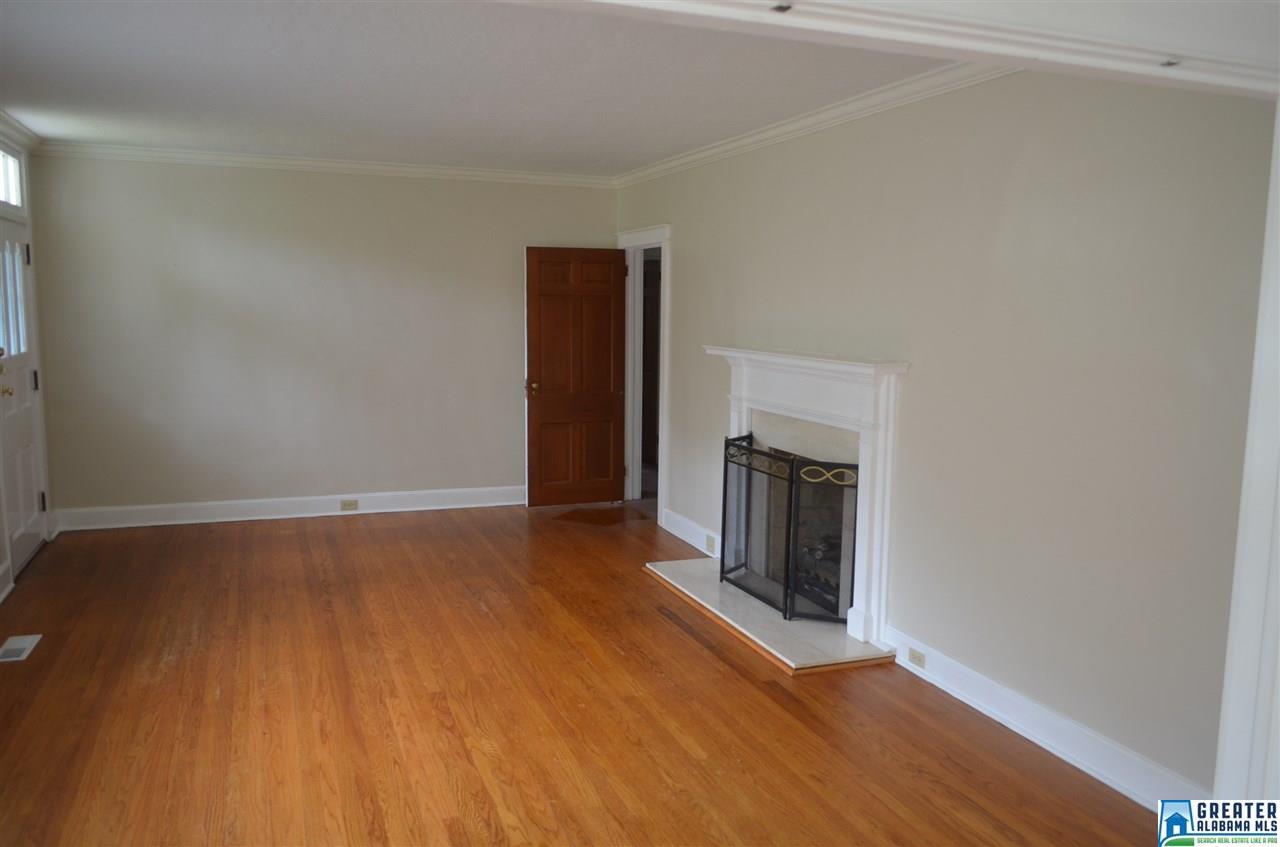 613 HILLCREST DR, Talladega, AL 35160