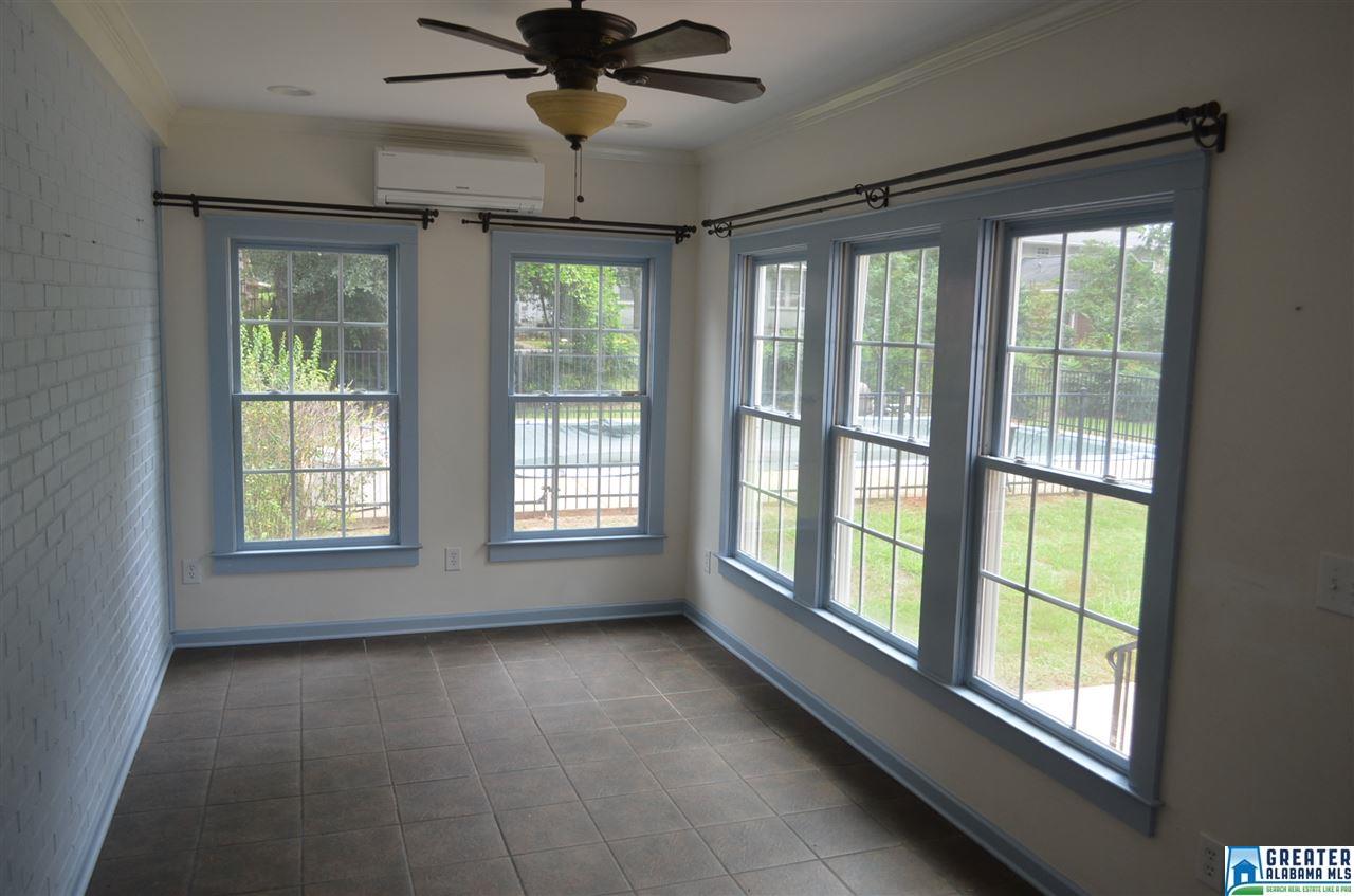 613 HILLCREST DR, Talladega, AL 35160