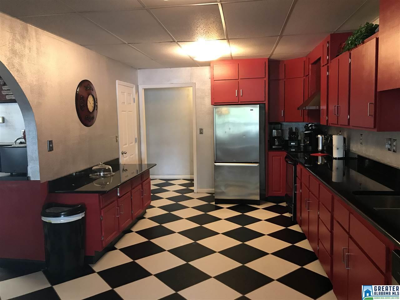 195 FULMER DR, Talladega, AL 35160