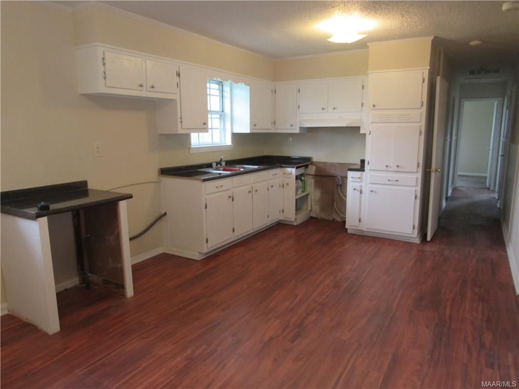 80 Lincoln Street W, Thorsby, AL 35171