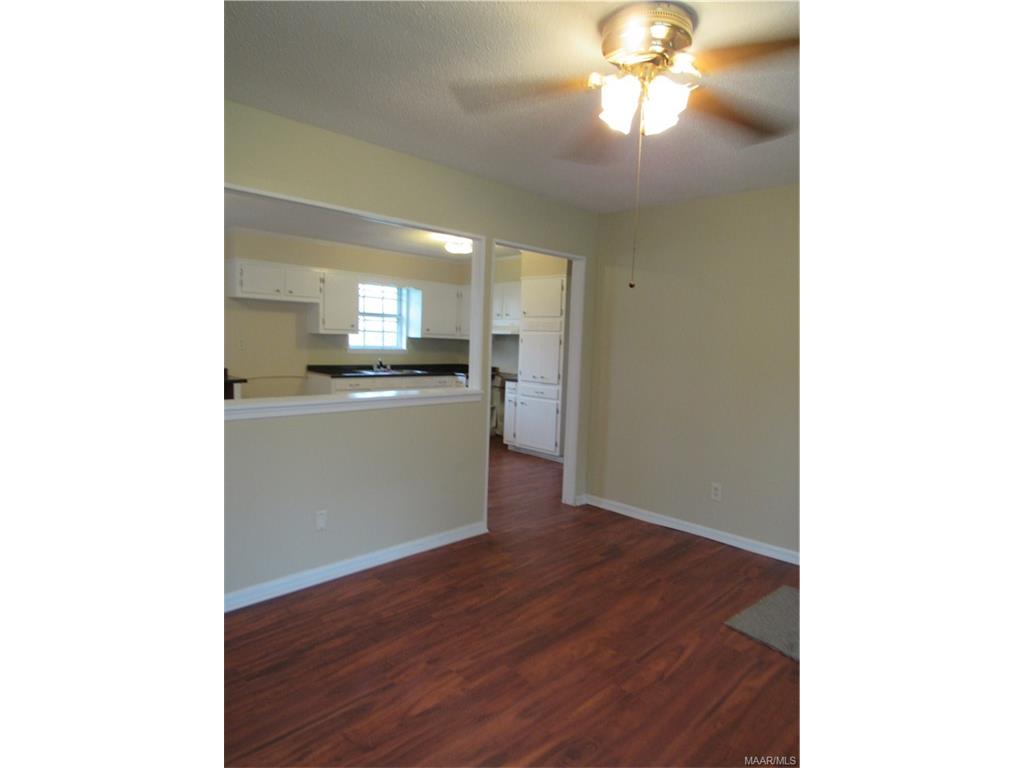 80 Lincoln Street W, Thorsby, AL 35171