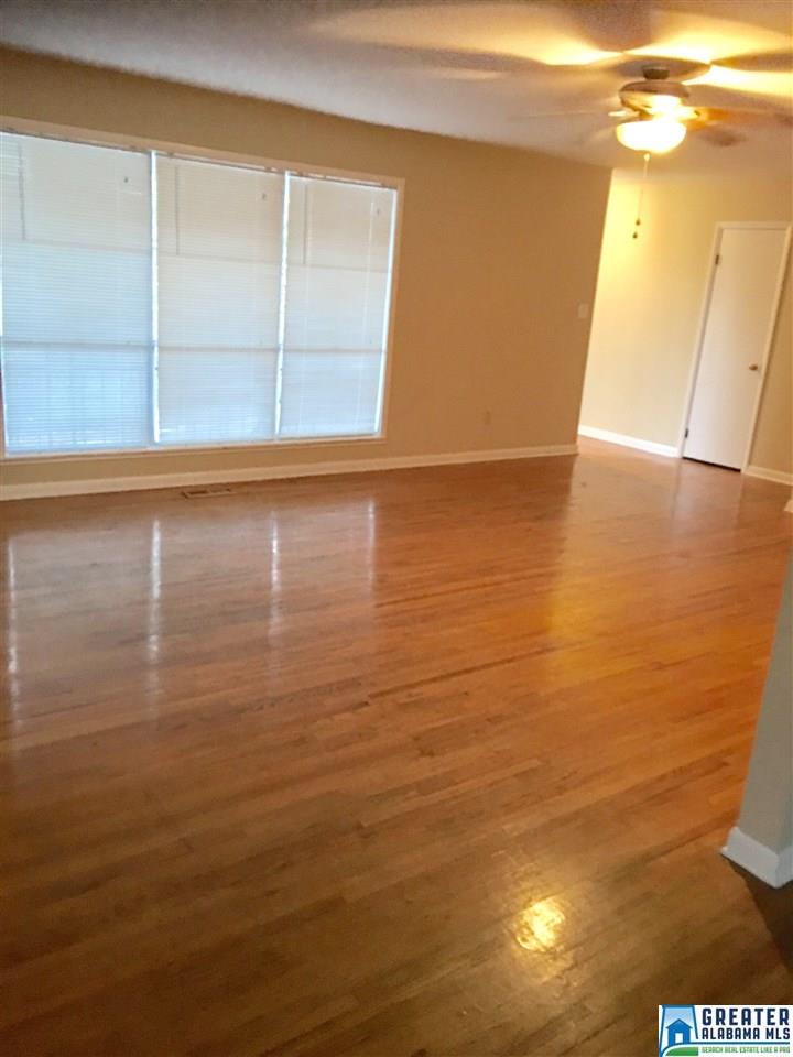 197 WOODLAND DR, Trussville, AL 35173