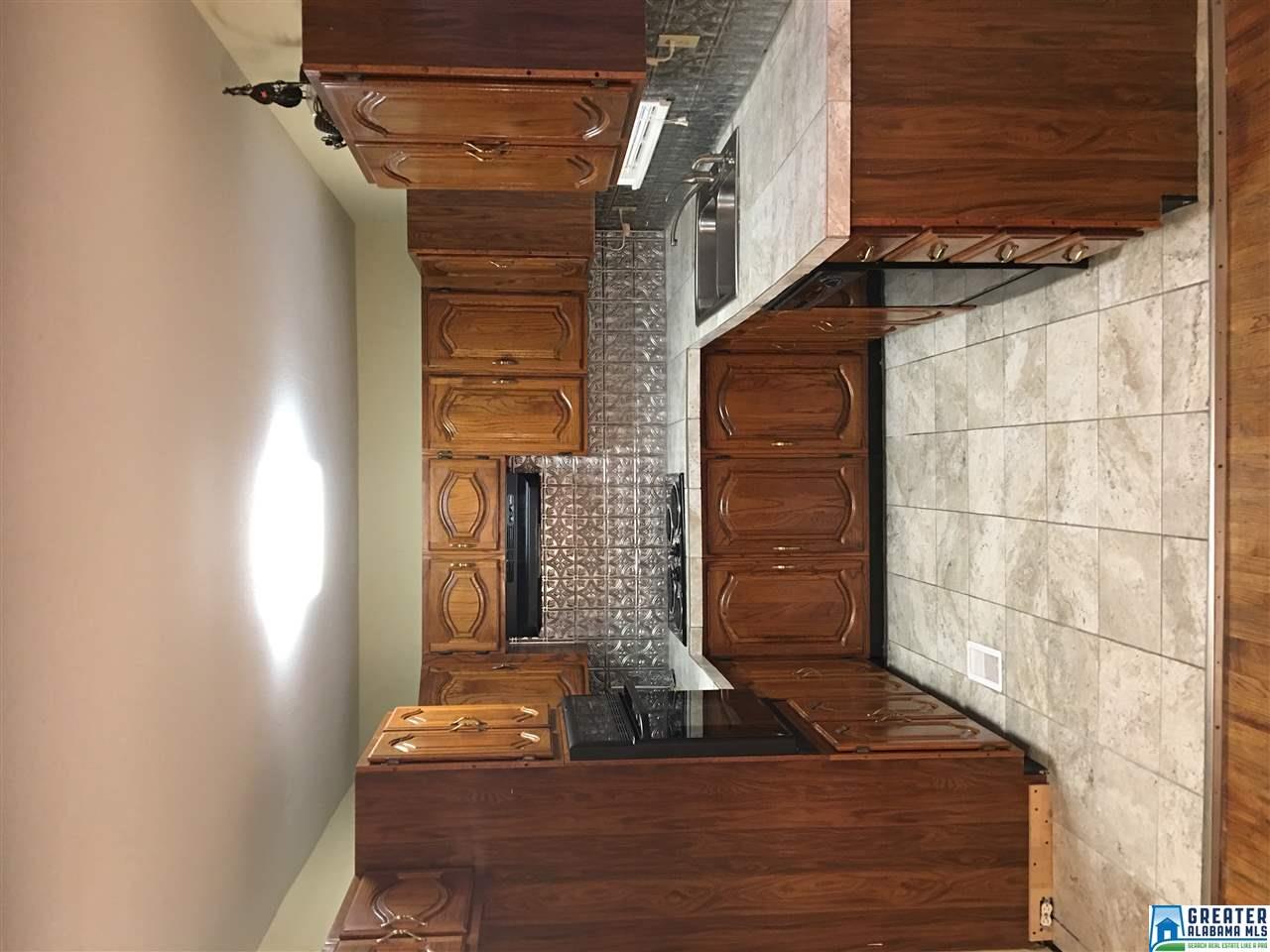 197 WOODLAND DR, Trussville, AL 35173