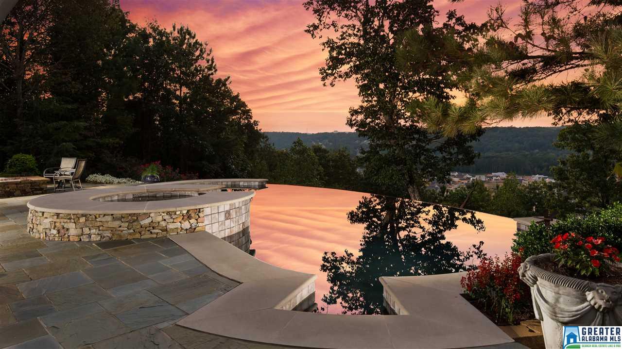 8439 SCOTT DR, Trussville, AL 35173