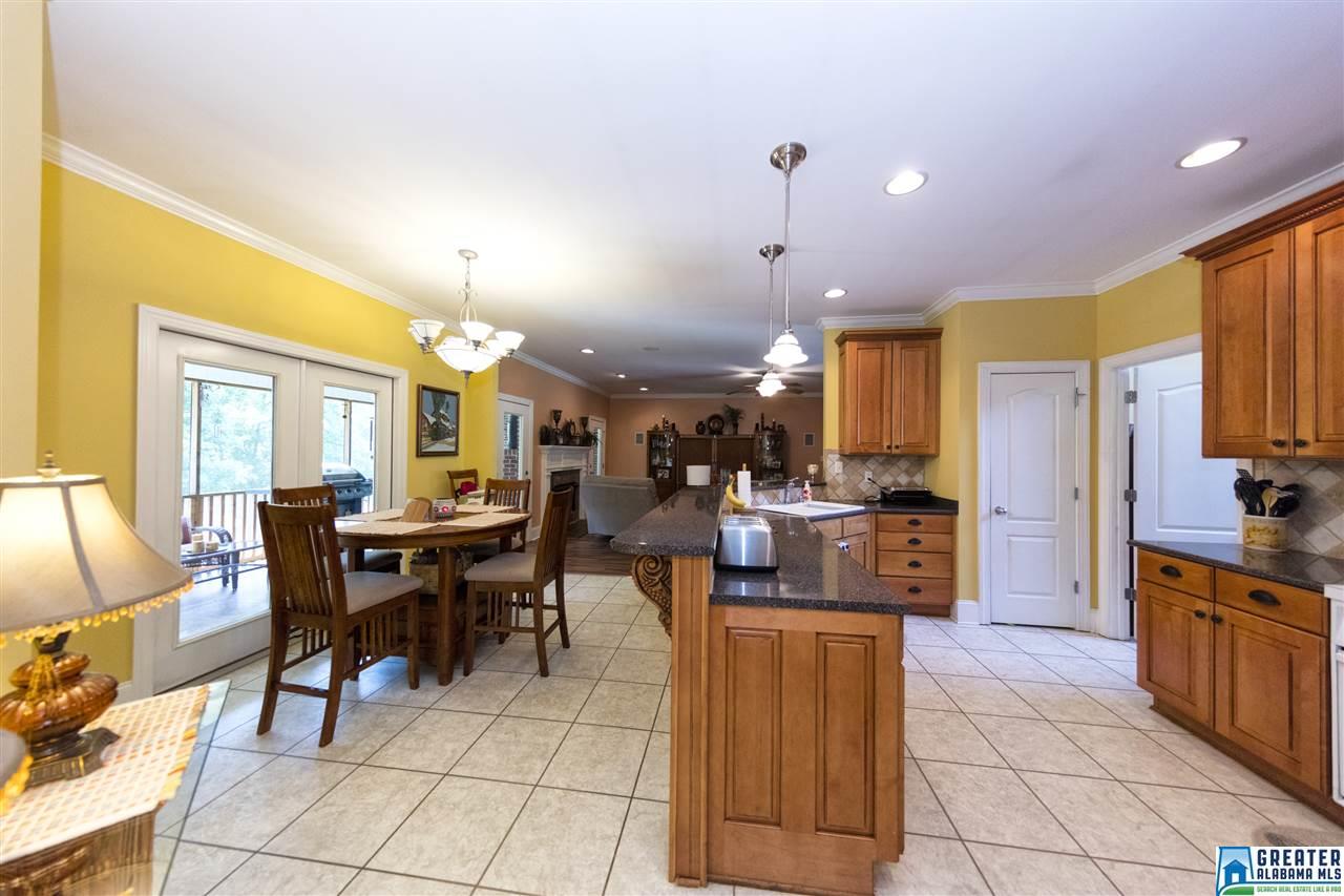 8516 BROOKE LN, Trussville, AL 35173