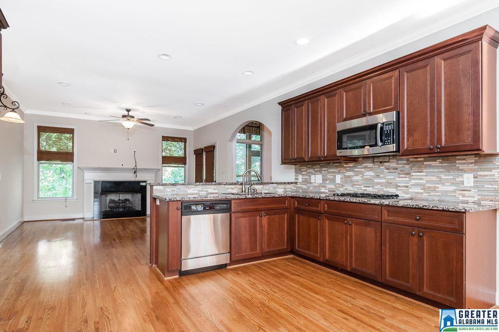 1515 LACIE DR, Trussville, AL 35173
