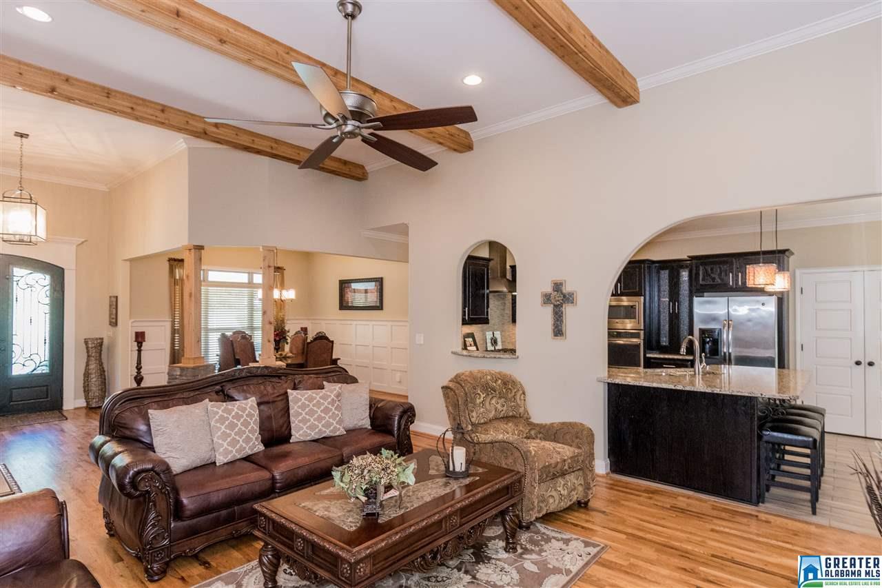 7040 FOX CREEK DR, Trussville, AL 35173