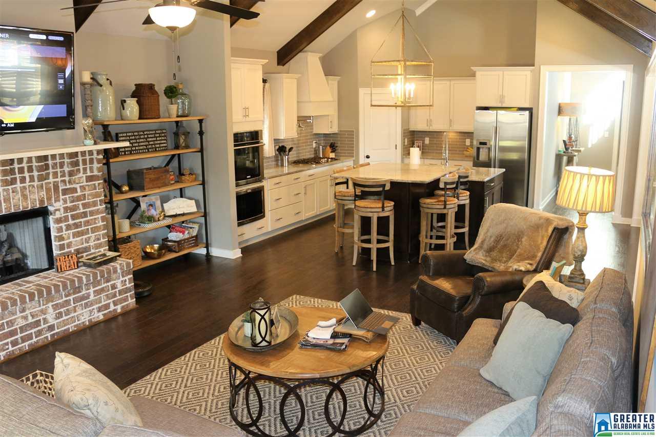 5184 CRUISE ST, Trussville, AL 35173