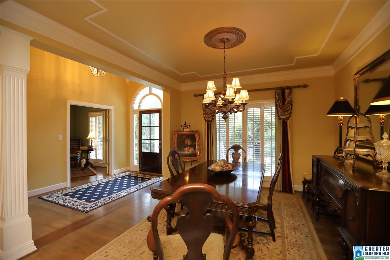 135 YVONNE ST, Trussville, AL 35173