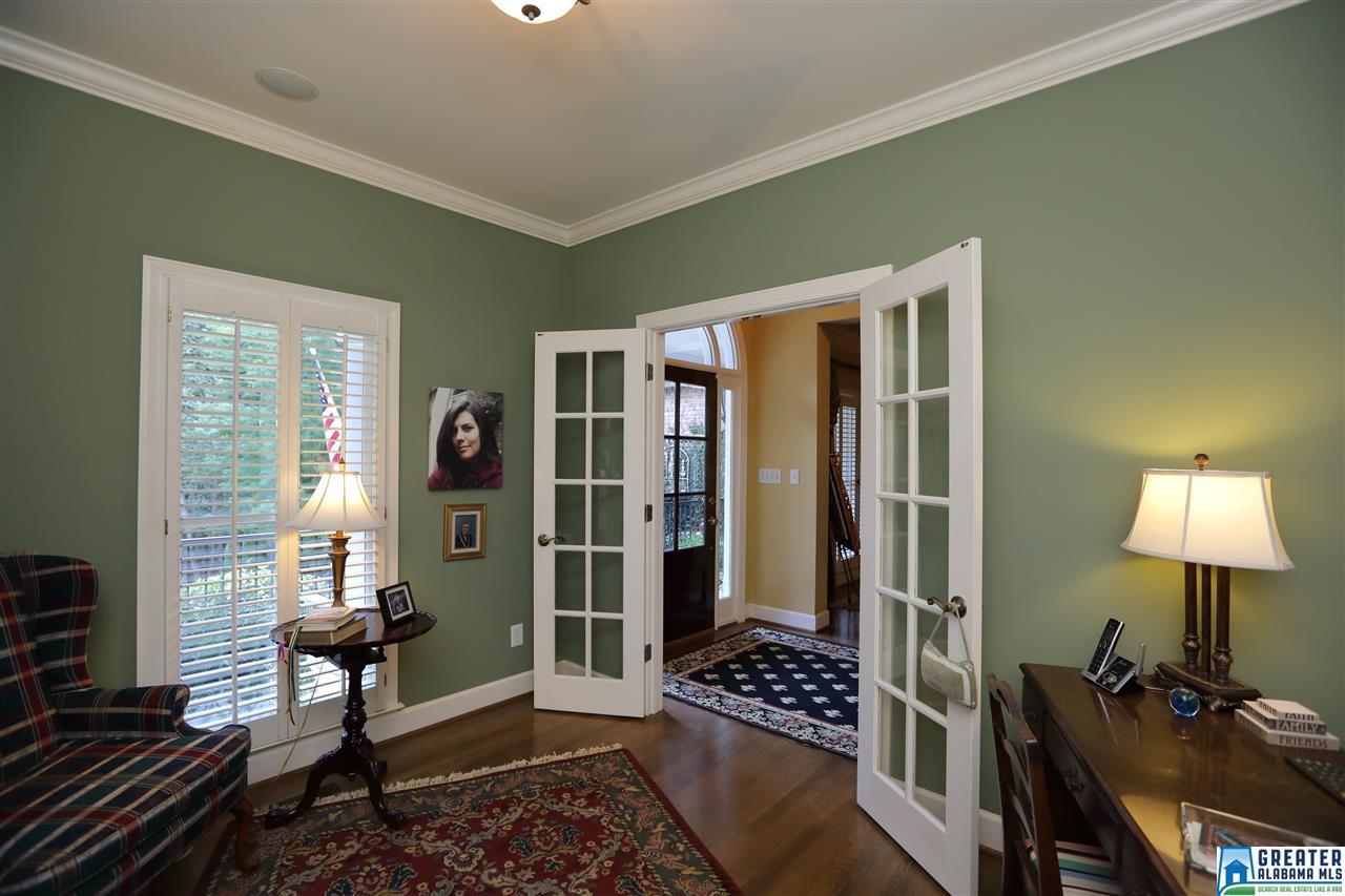 135 YVONNE ST, Trussville, AL 35173