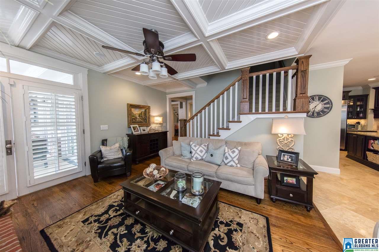 8202 CARRINGTON DR, Trussville, AL 35173