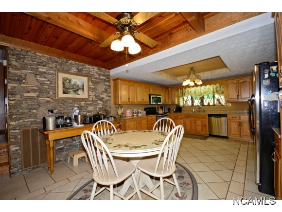 28 CO RD 1335, Vinemont, AL 35179