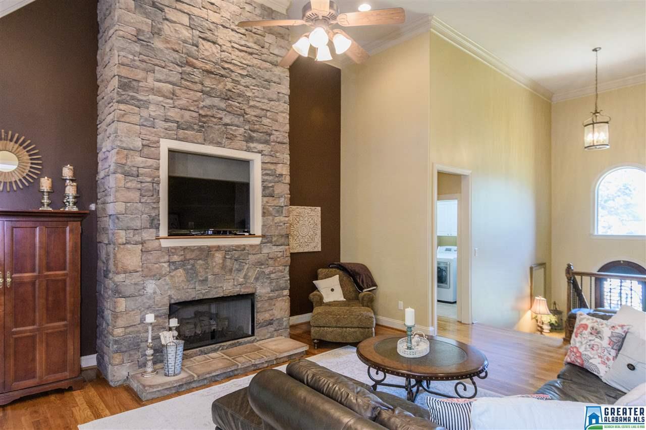 129 SHORE FRONT LN, Wilsonville, AL 35186