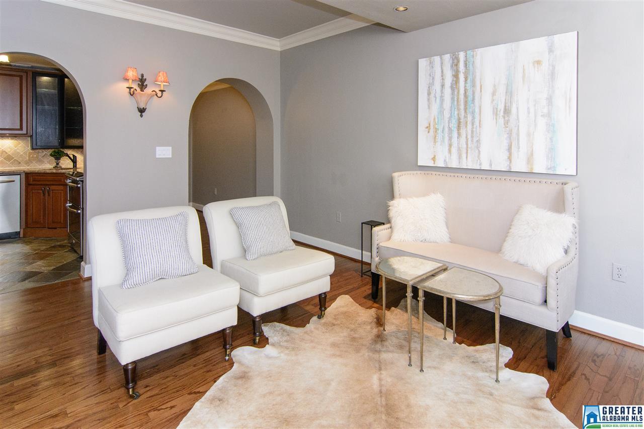 2900 REDMONT PARK CIR, Birmingham, AL 35205