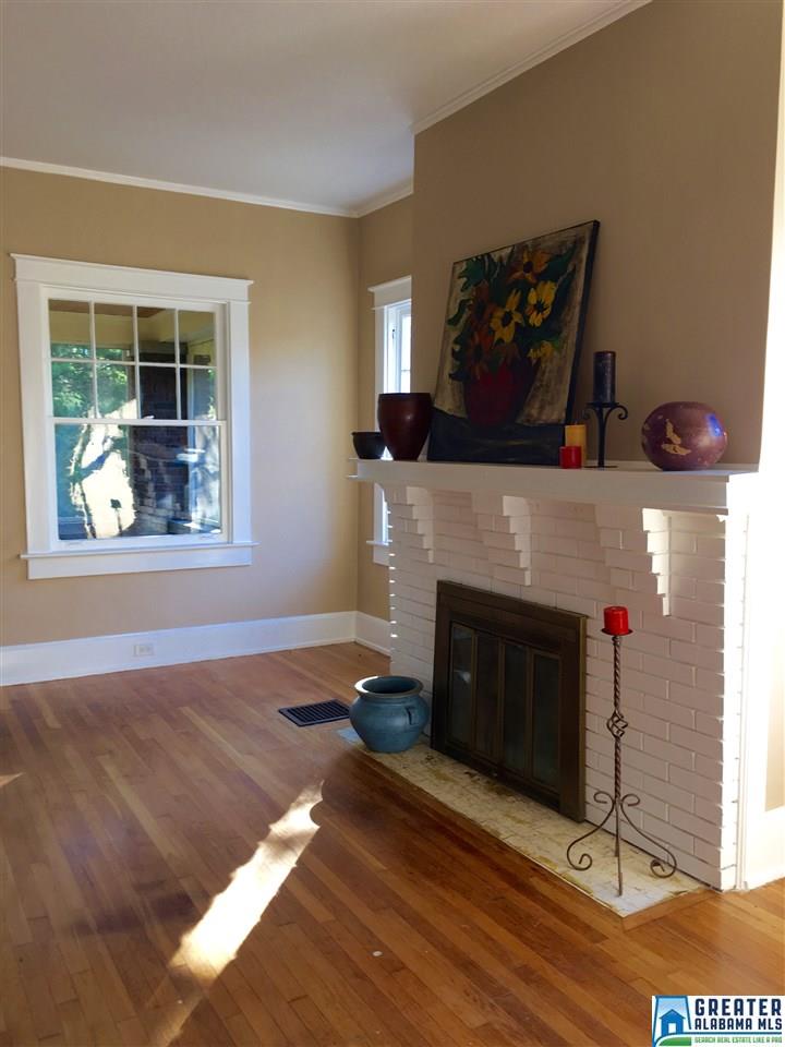 1057 LAKEVIEW CRESCENT, Birmingham, AL 35205