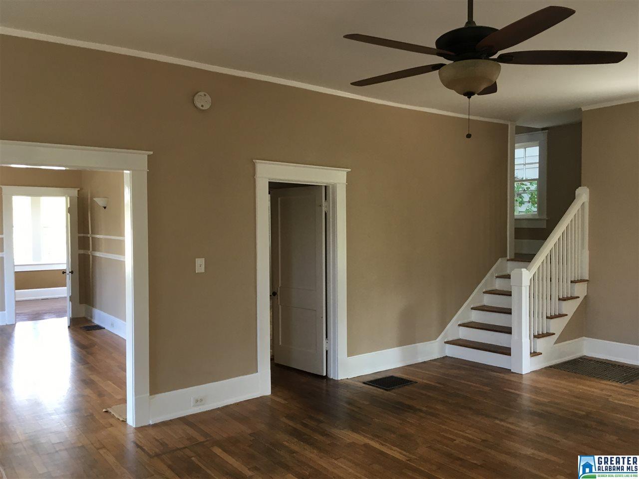 1057 LAKEVIEW CRESCENT, Birmingham, AL 35205