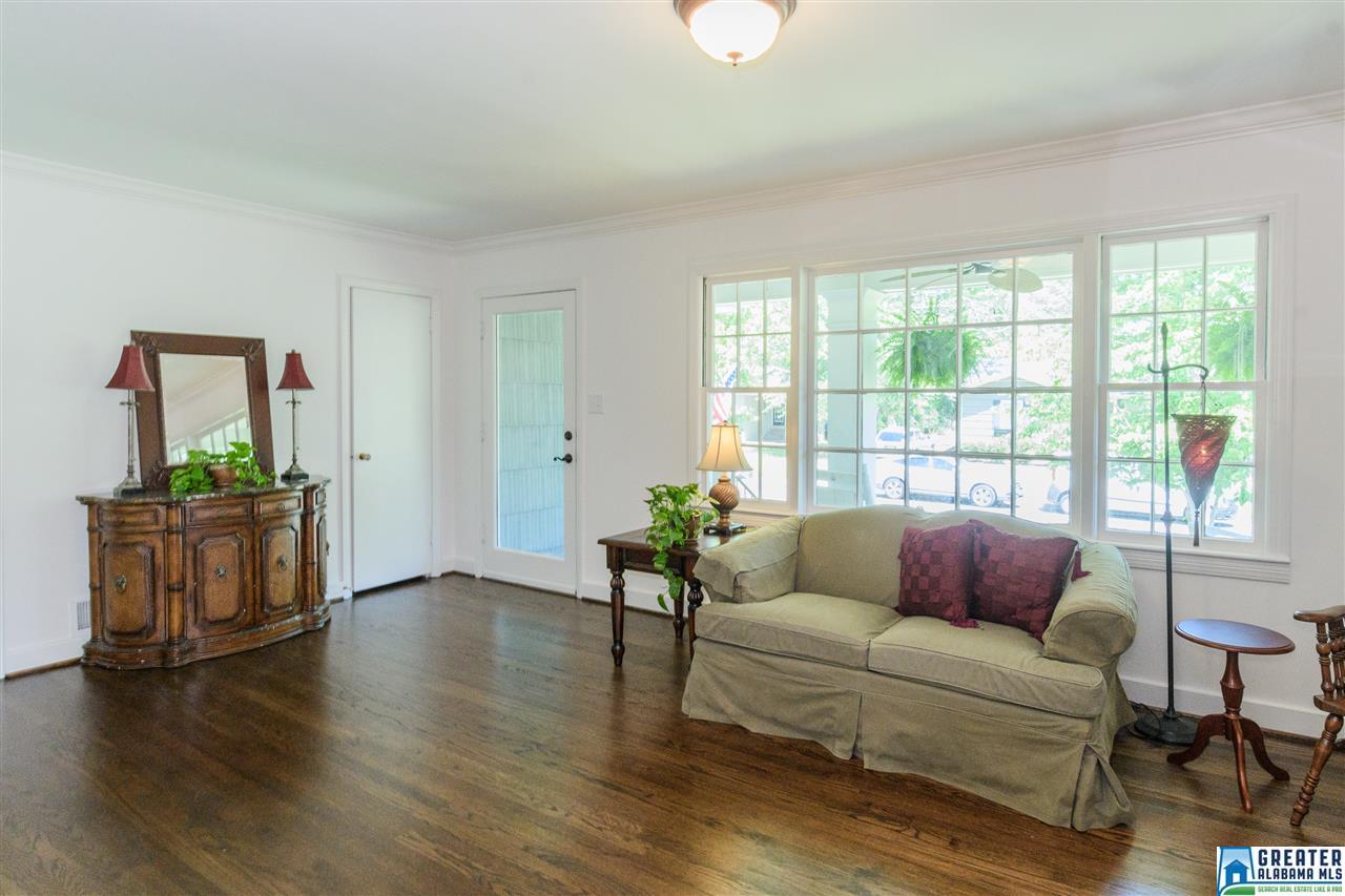 109 DIXON AVE, Homewood, AL 35209