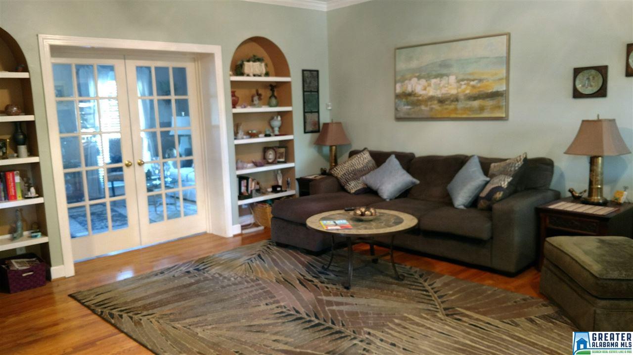 900 GATSBY CT, Homewood, AL 35209