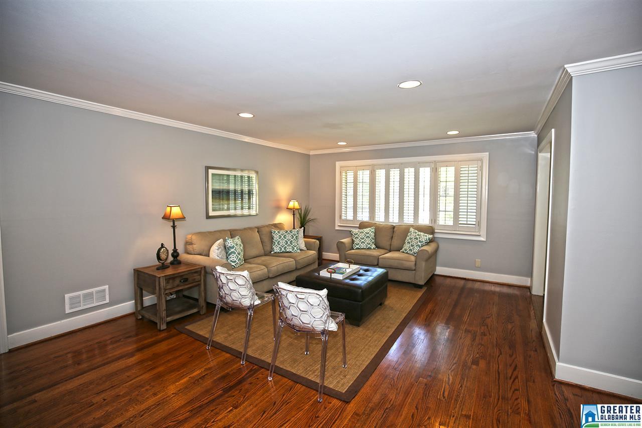 107 YORKSHIRE DR, Homewood, AL 35209