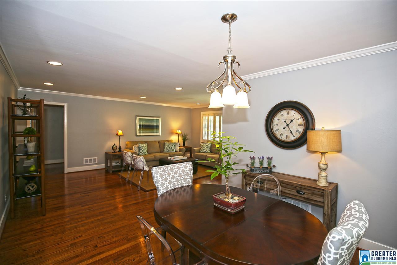 107 YORKSHIRE DR, Homewood, AL 35209