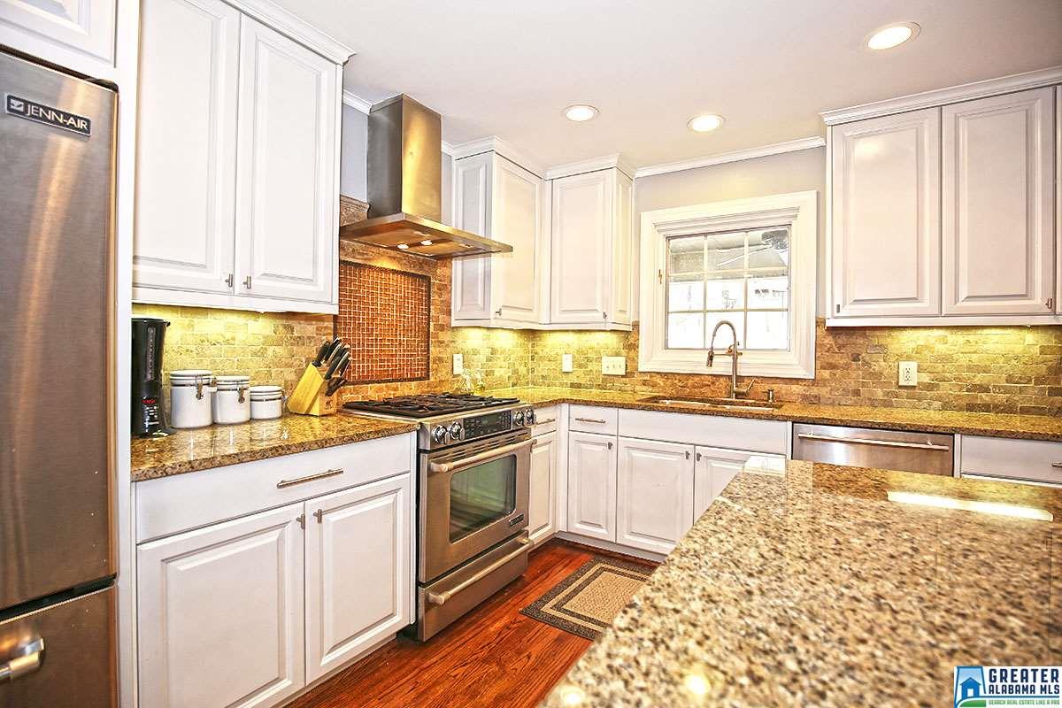107 YORKSHIRE DR, Homewood, AL 35209