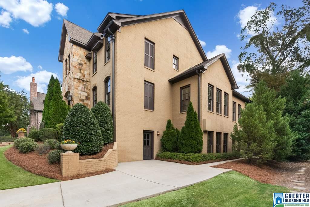 1927 WELLINGTON RD, Homewood, AL 35209