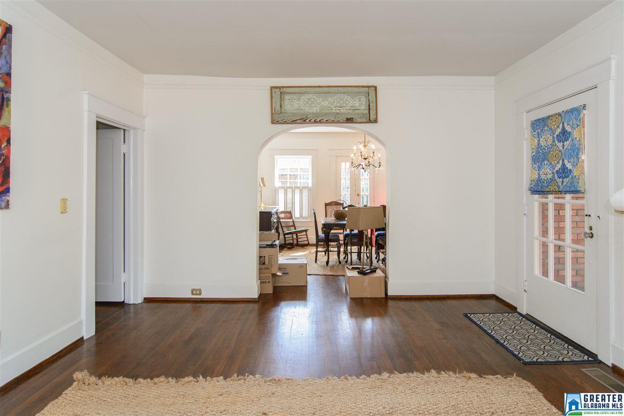 323 LA PRADO CIR, Homewood, AL 35209