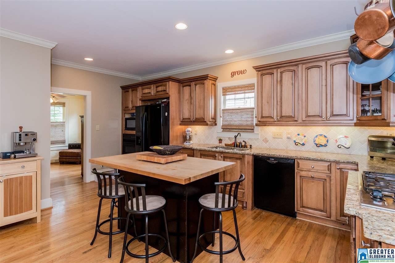 1514 ROSELAND DR, Homewood, AL 35209