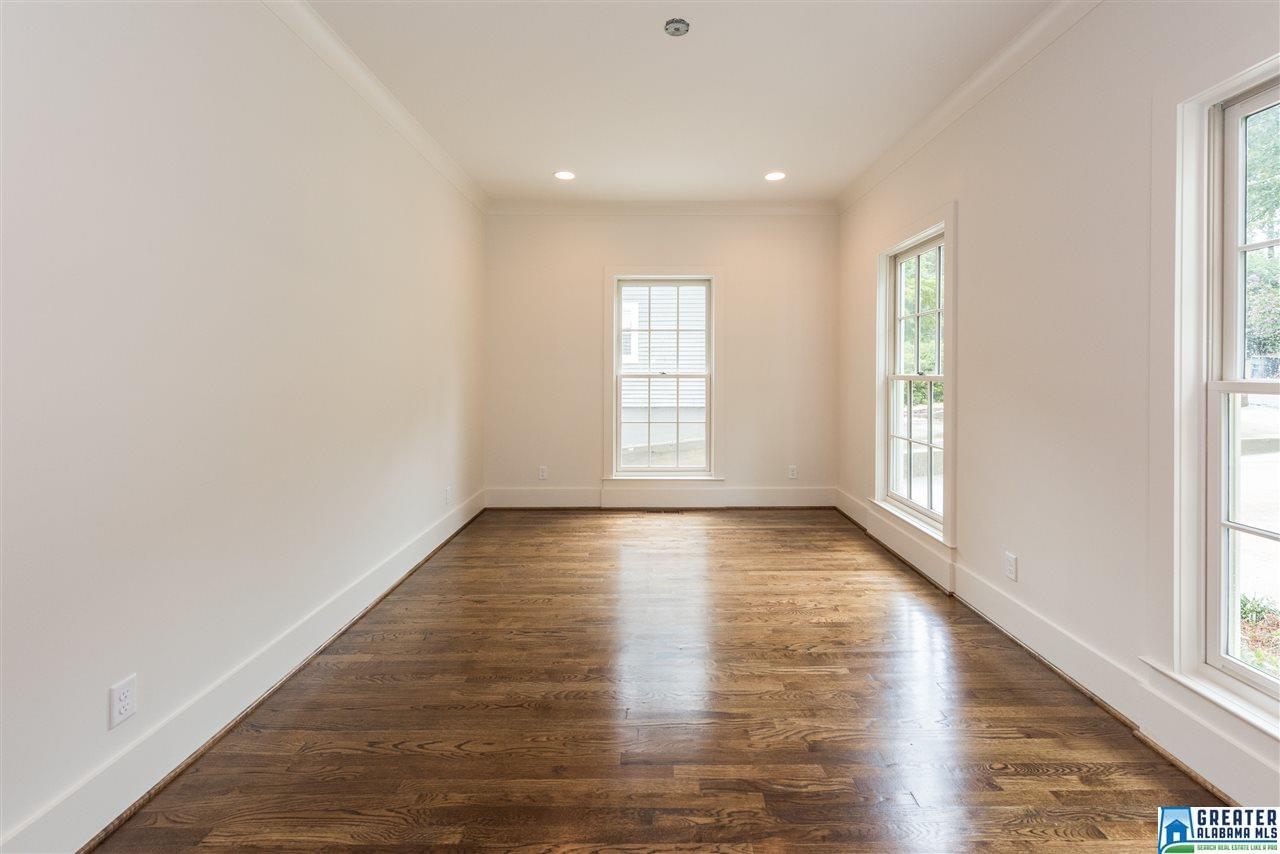 909 IRVING RD, Homewood, AL 35209