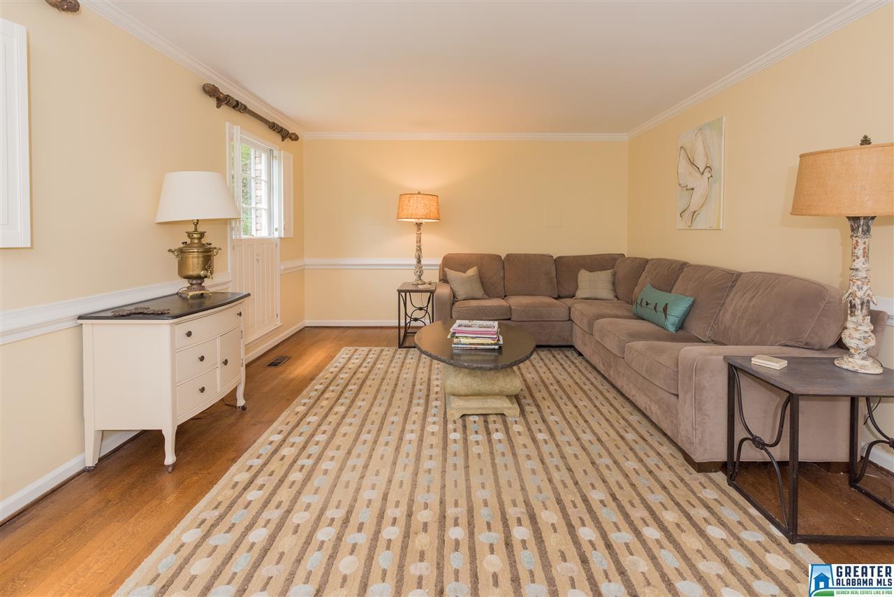 4432 FREDERICKSBURG DR, Mountain Brook, AL 35213