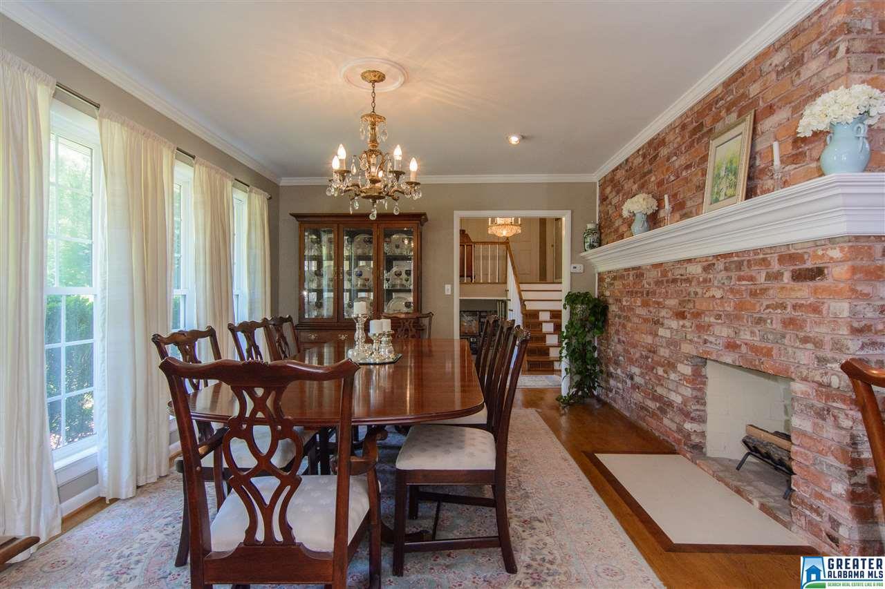 108 PINE RIDGE CIR, Mountain Brook, AL 35213