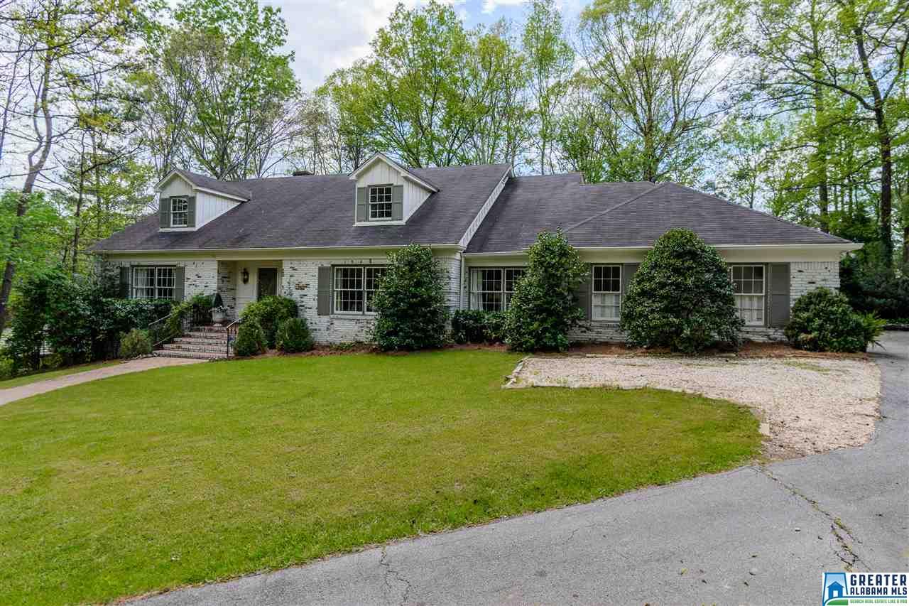 4208 KENNESAW DR, Mountain Brook, AL 35213