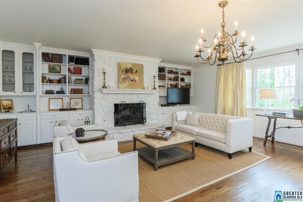 4208 KENNESAW DR, Mountain Brook, AL 35213