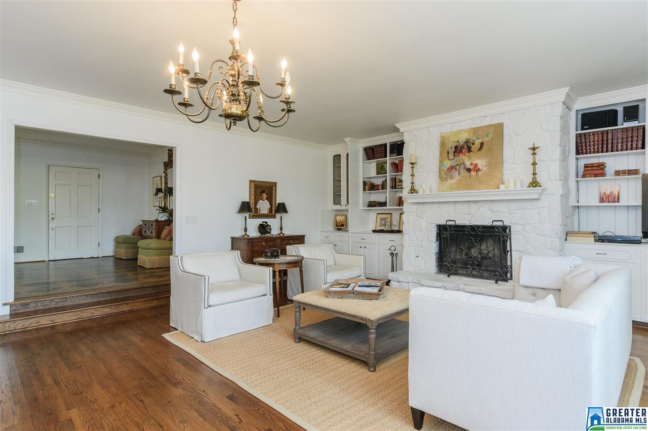 4208 KENNESAW DR, Mountain Brook, AL 35213