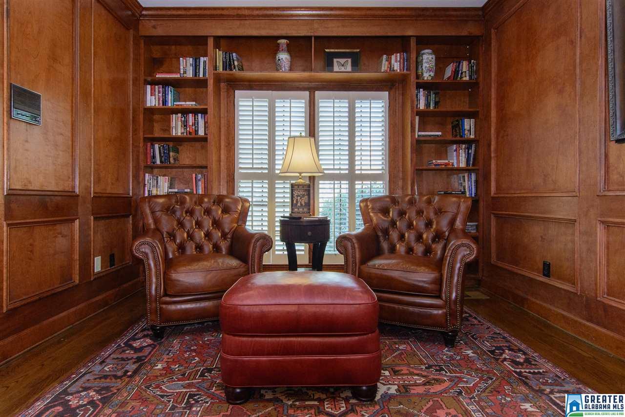 2215 BROOKSHIRE PL, Mountain Brook, AL 35213