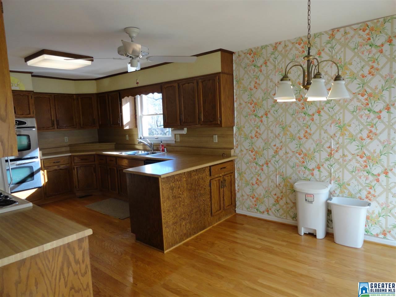 936 RUSTIC DR, Birmingham, AL 35214