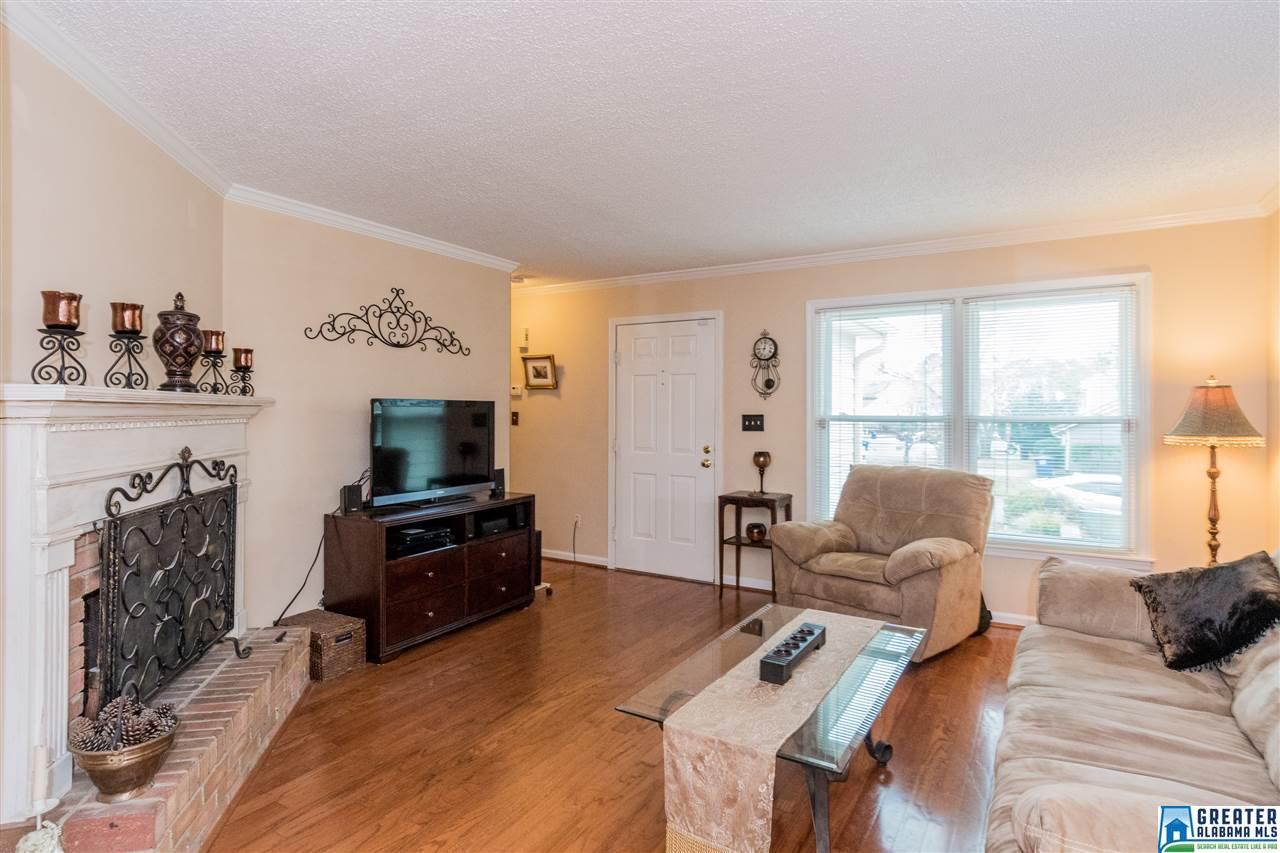 502 CEDAR CREST DR, Hoover, AL 35216