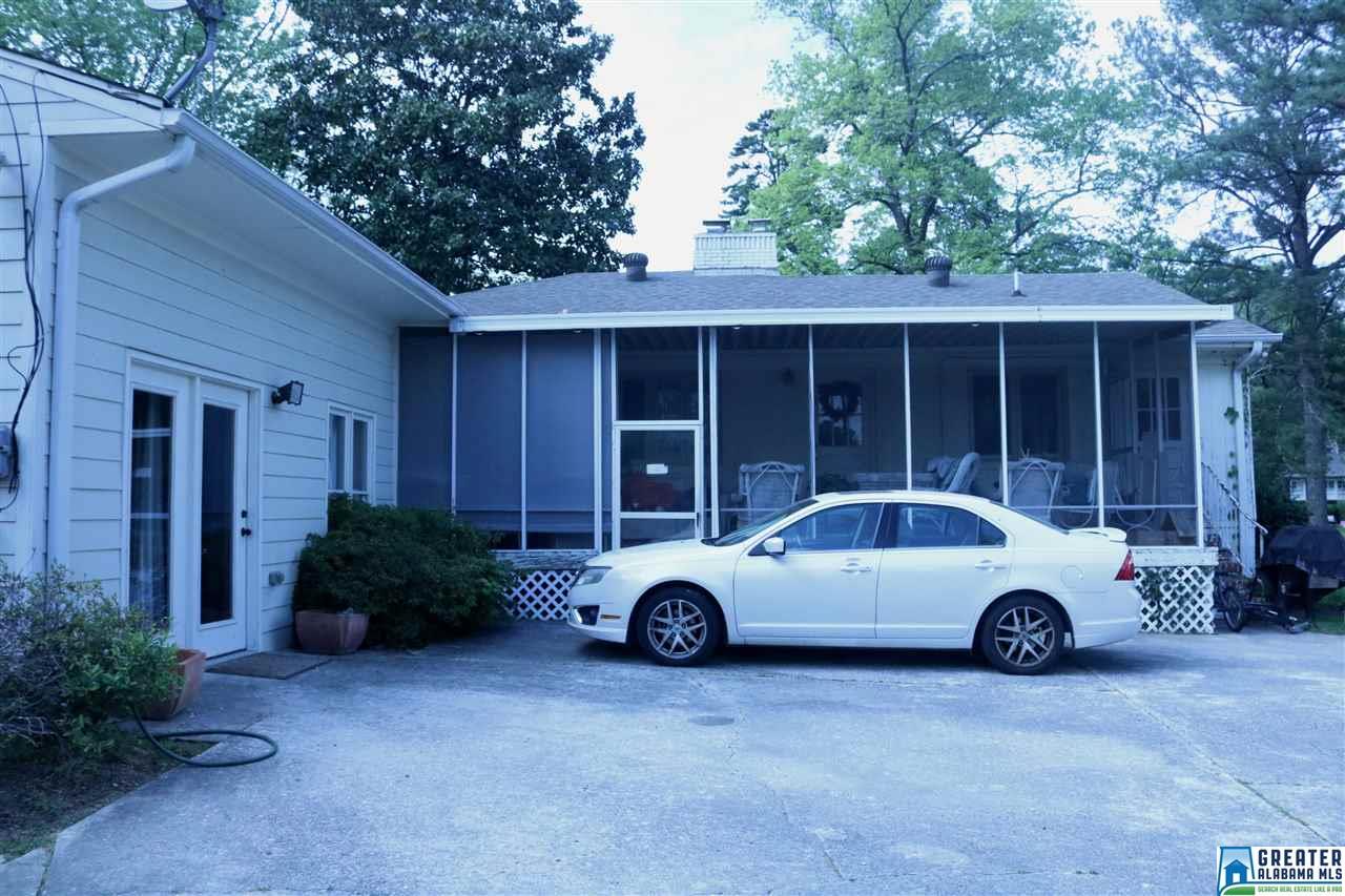 2015 HICKORY RD, Vestavia Hills, AL 35216