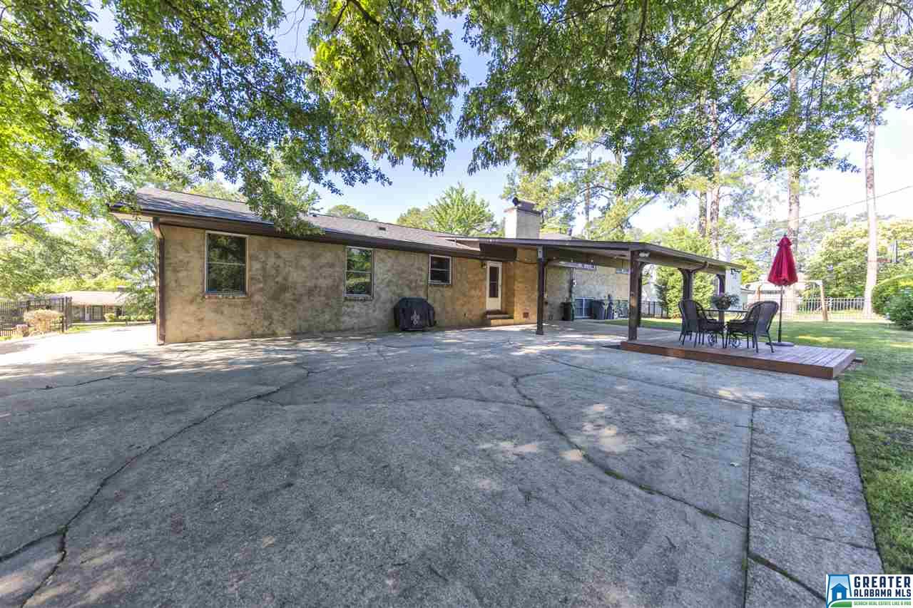 1712Carovel Cir Cir, Vestavia Hills, AL 35216