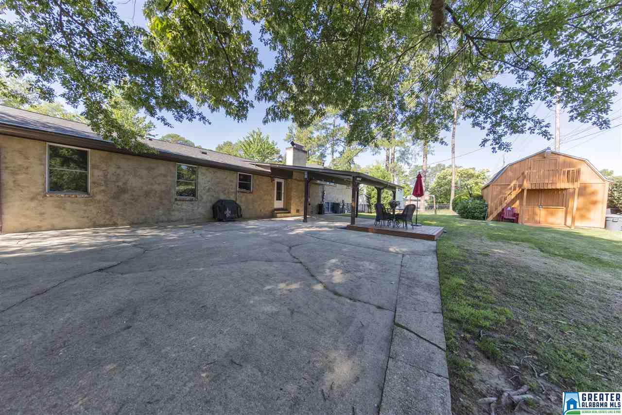 1712Carovel Cir Cir, Vestavia Hills, AL 35216