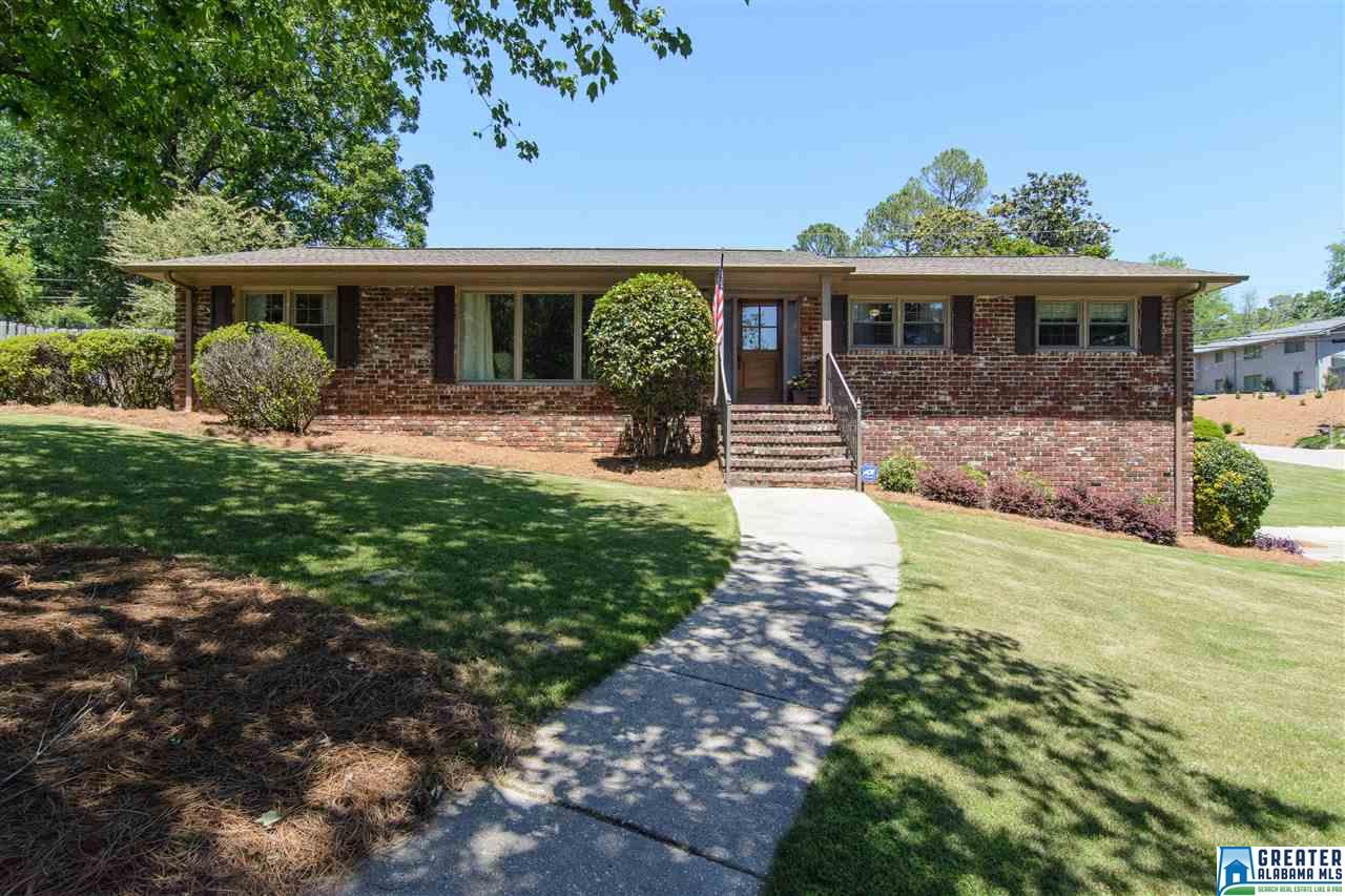 2136 WOODHUE CIR, Vestavia Hills, AL 35216