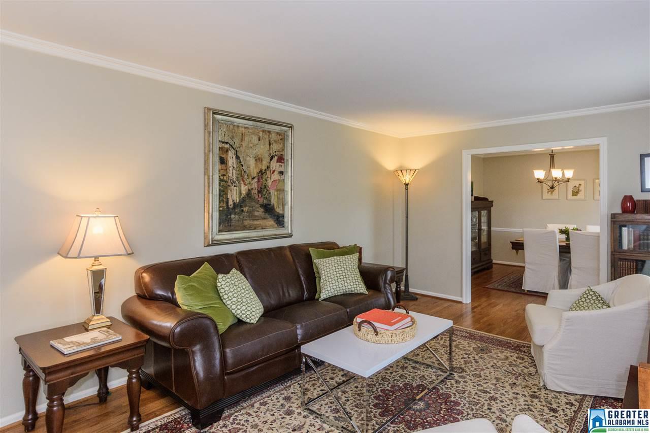 2108 VESTRIDGE DR, Vestavia Hills, AL 35216
