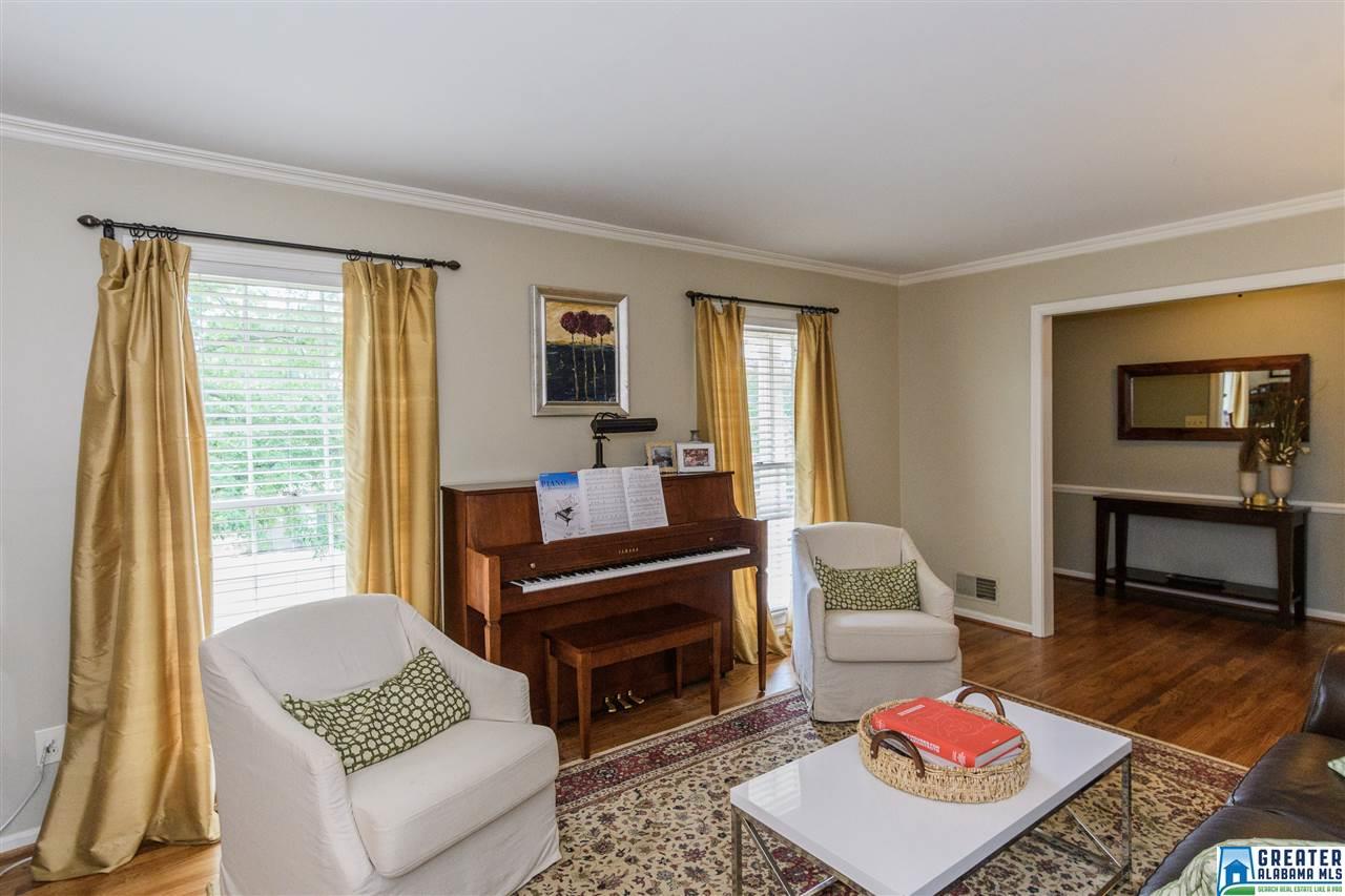 2108 VESTRIDGE DR, Vestavia Hills, AL 35216