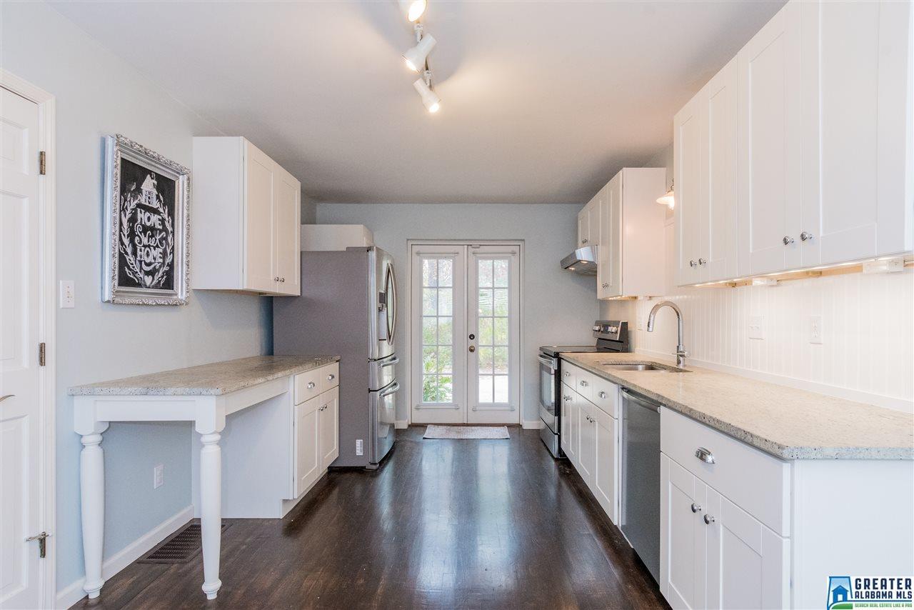 1840 LAKE RIDGE RD, Homewood, AL 35216