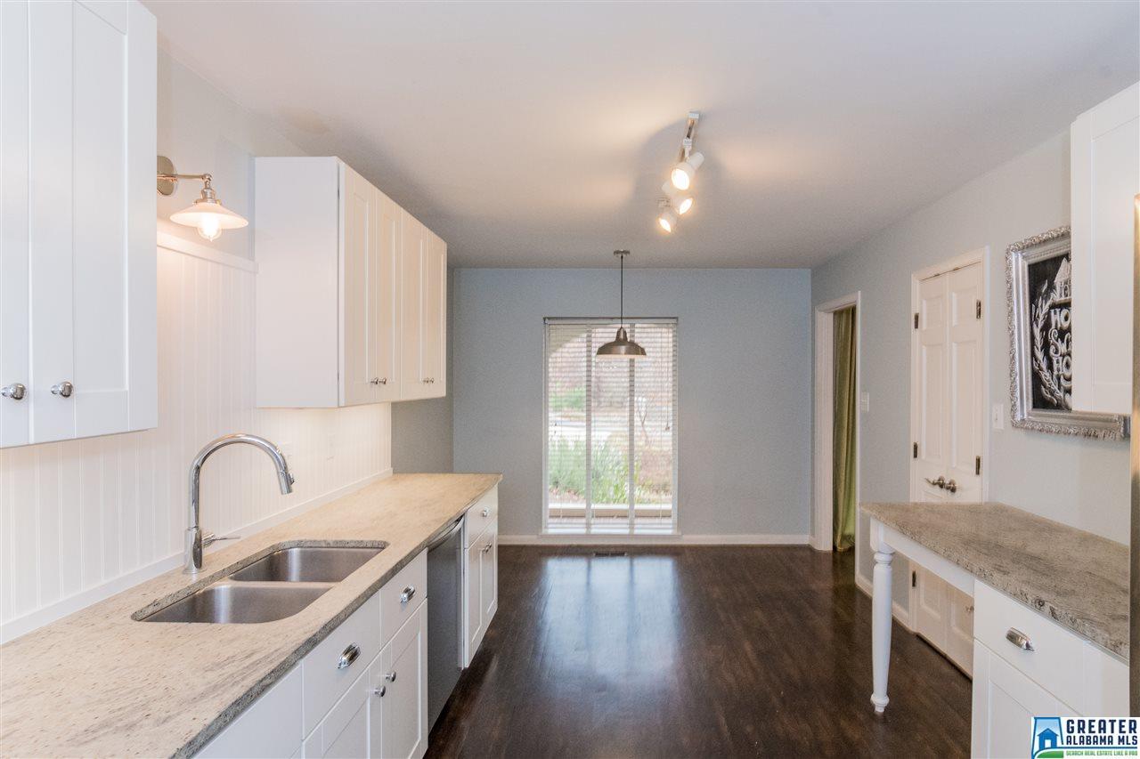 1840 LAKE RIDGE RD, Homewood, AL 35216