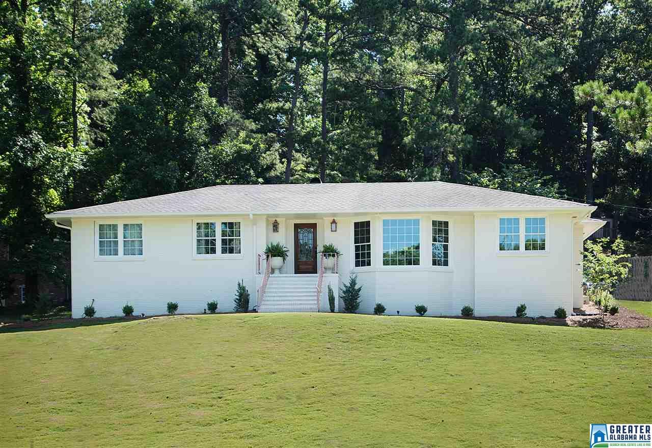 2104 VESTRIDGE DR, Vestavia Hills, AL 35216