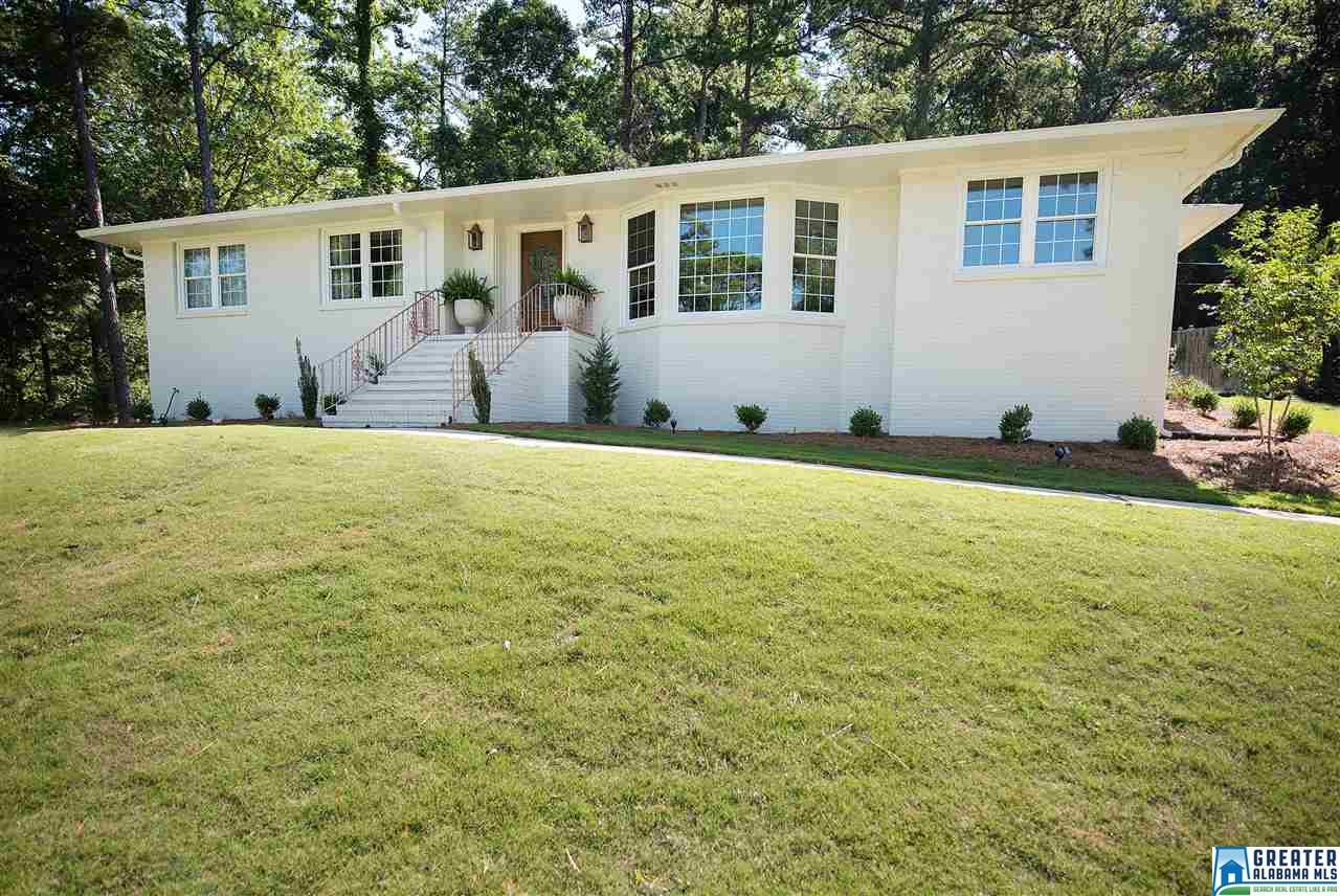 2104 VESTRIDGE DR, Vestavia Hills, AL 35216