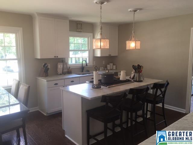 2104 VESTRIDGE DR, Vestavia Hills, AL 35216