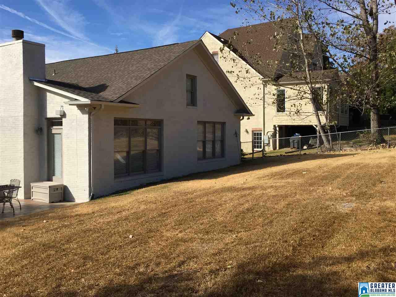 2116 MOUNTAIN VIEW DR, Vestavia Hills, AL 35216
